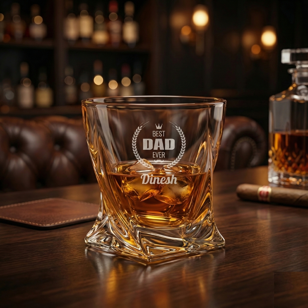 Best2U Personalized Engraved Whiskey Glass for Dad – Custom Name “Best Dad Ever” Crystal Scotch Bourbon Glass | Father’s Day, Birthday Gift for Father (310 ml)
