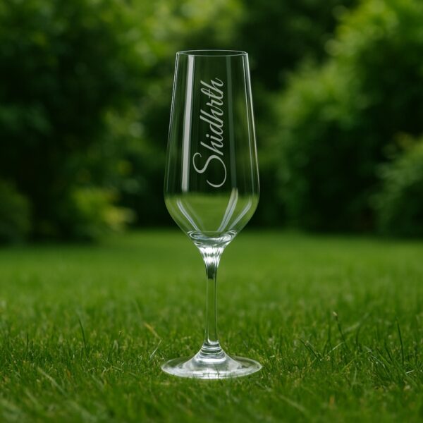 Personalized champagne flute with engraved name Siddharth, 250ml crystal glass for celebrations