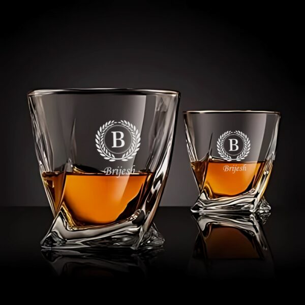 Personalized Whiskey Glass – Engraved Crystal Glass with Initial & Name – 310ml Laurel Wreath Tumbler – Custom Gift for Him, Dad, Husband, Birthday, Father's
