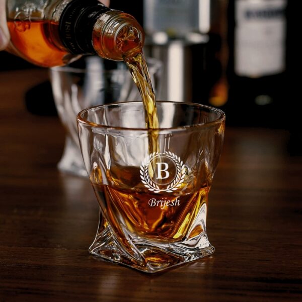 Personalized Whiskey Glass – Engraved Crystal Glass with Initial & Name – 310ml Laurel Wreath Tumbler – Custom Gift for Him, Dad, Husband, Birthday, Father's