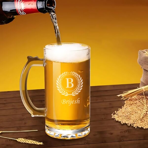 Personalized Beer Glass with Custom Initial & Name – 500ml Crystal Glass with Laurel Wreath Design – Custom Engraved Beer Mug for Men, Dad, Him – Gift for Birthday, Father’s Day, Christmas